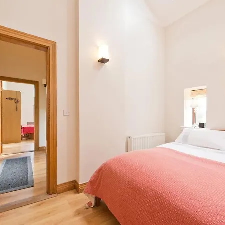 Holiday home The Studio On The Lakes Blessington