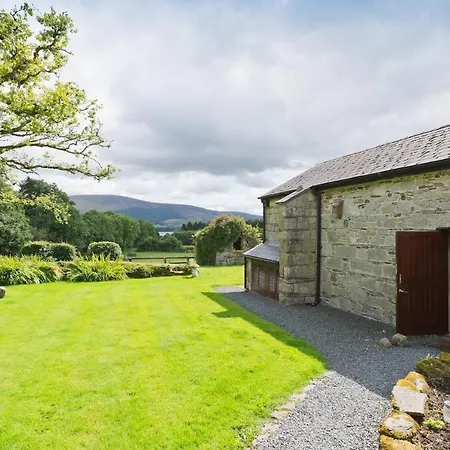 The Studio On The Lakes *